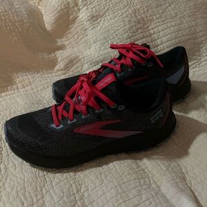 Brooks Divide Shoes
